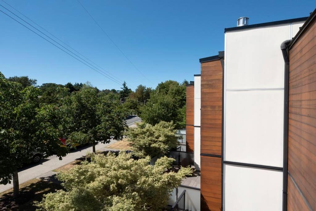 Cedar Hill Sunlit Stay - Bright Spacious & Modern Victoria Exterior foto